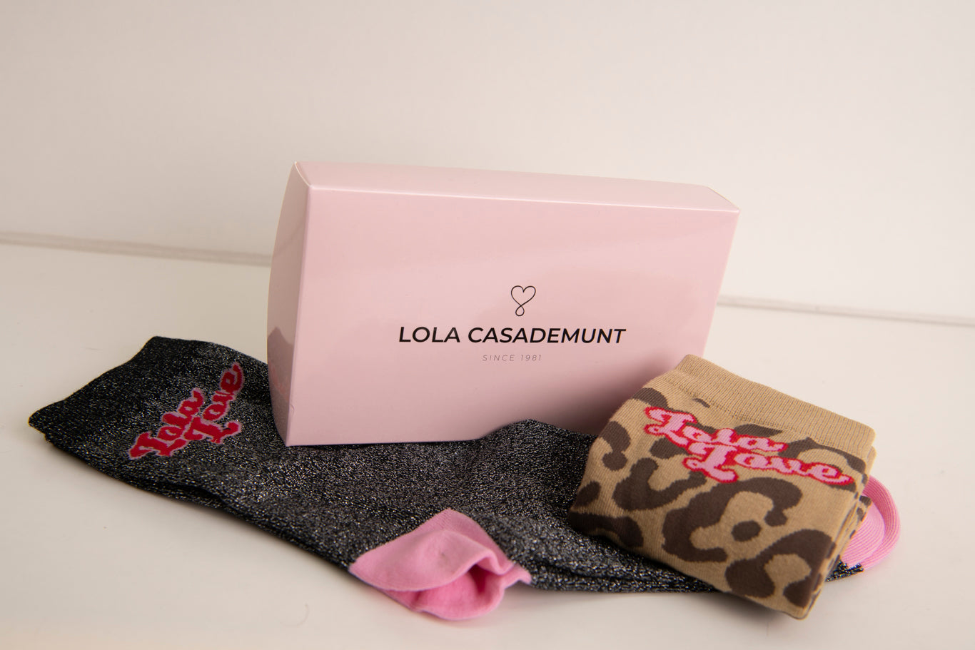MEIAS LOLA