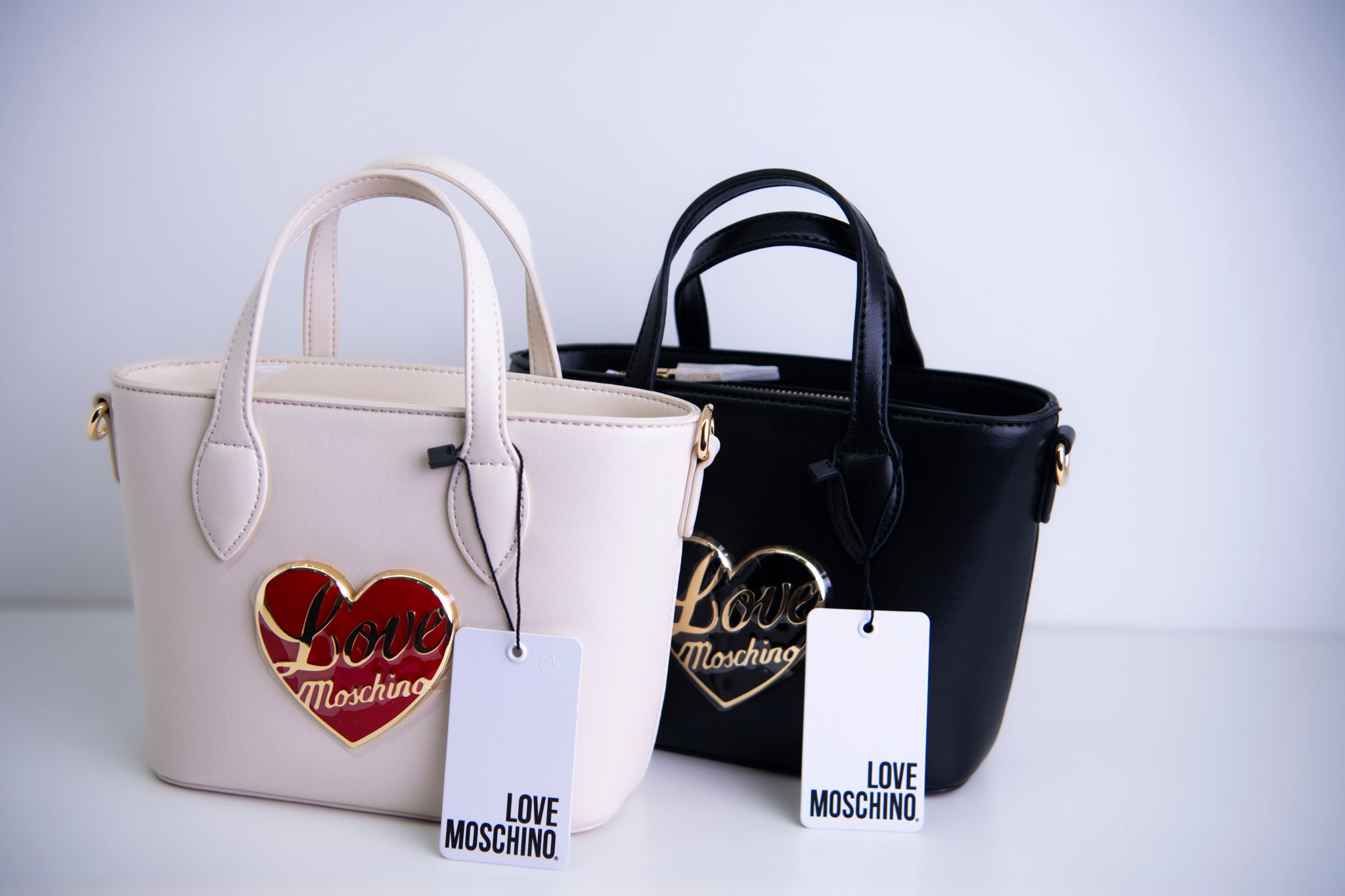 CARTEIRA MOSCHINO