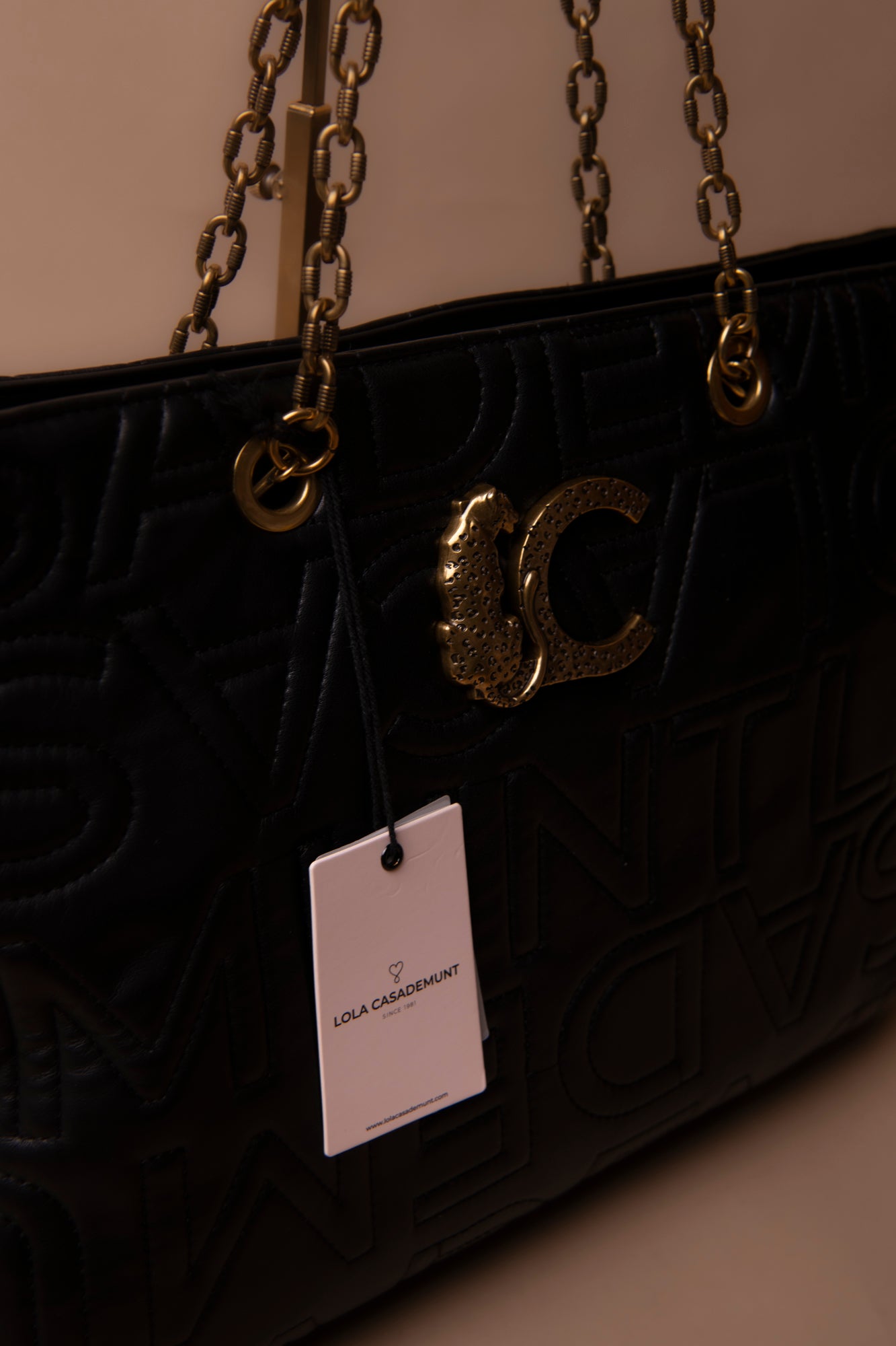 Stitched Logo Shopper