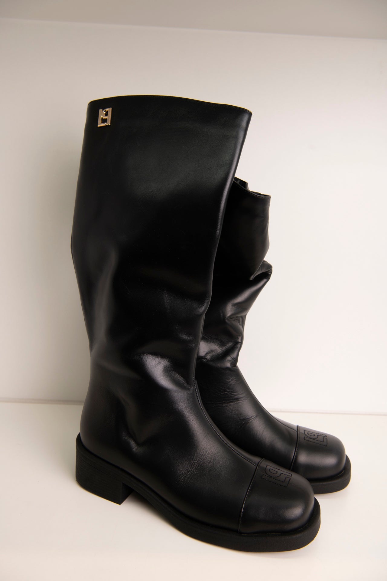 BOTA LANÇA PERFUME