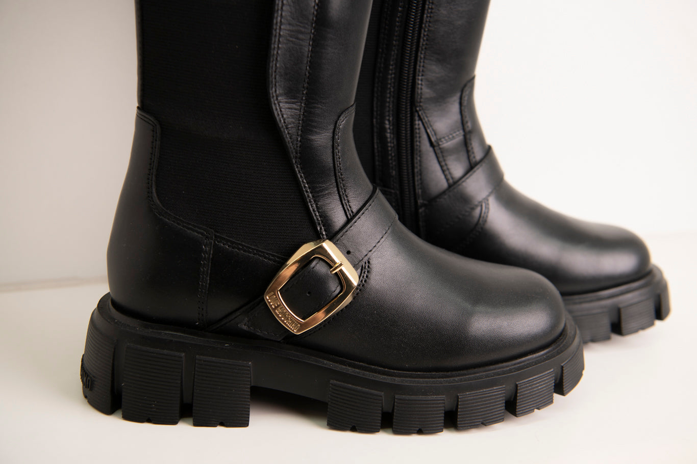BOTAS MOSCHINO
