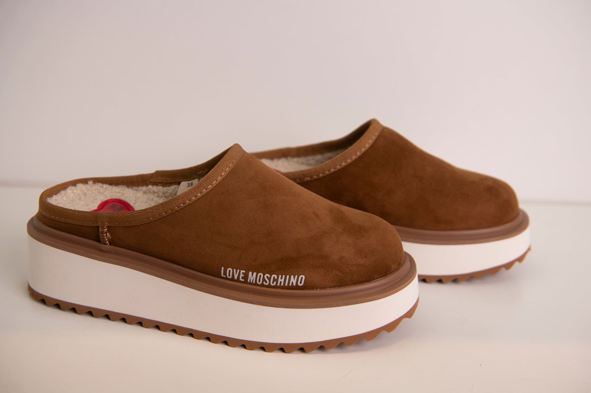 SAPATOS MOSCHINO