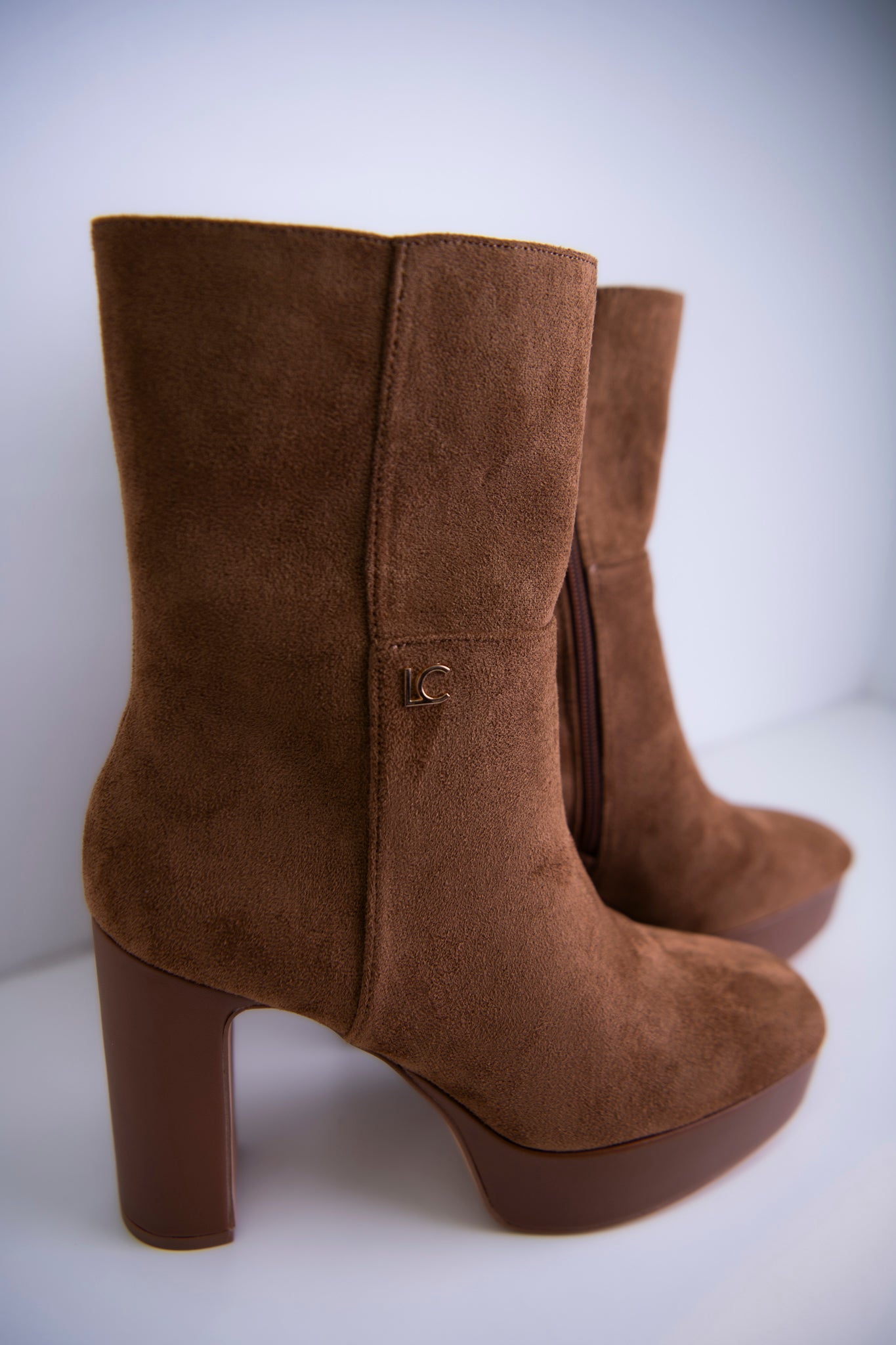 BOTAS LOLA