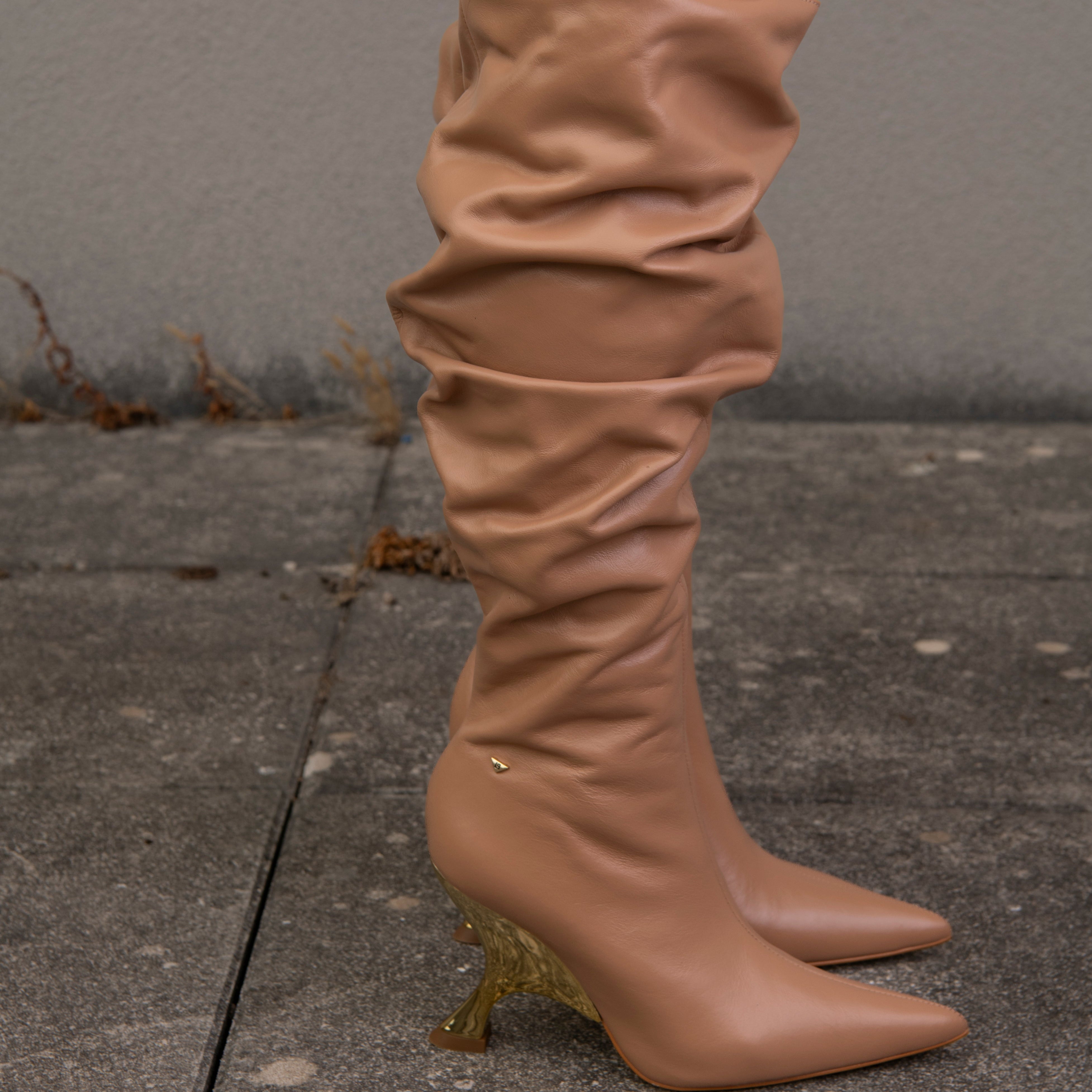 BOTAS LANÇA PERFUME