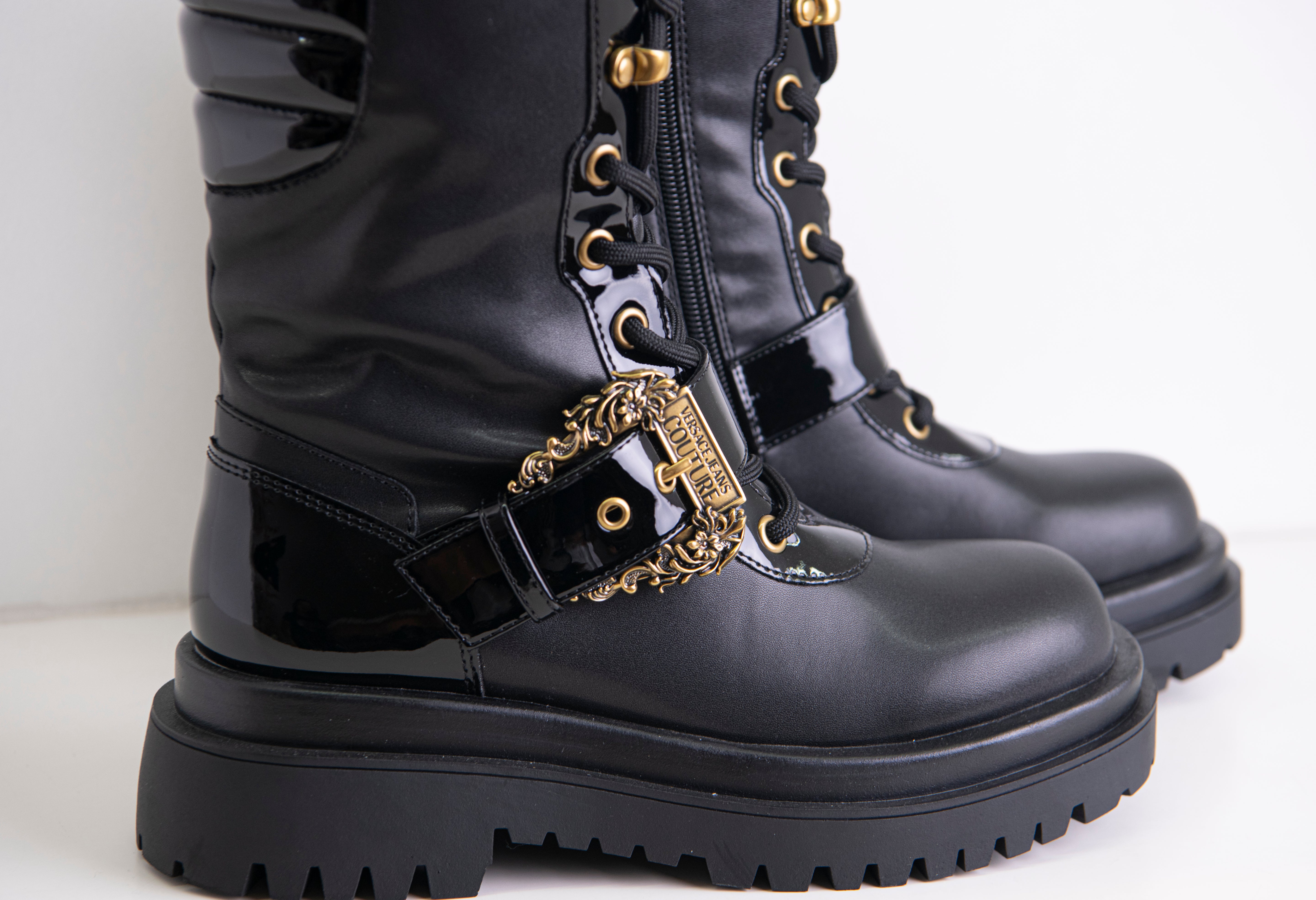 BOTAS VERSACE