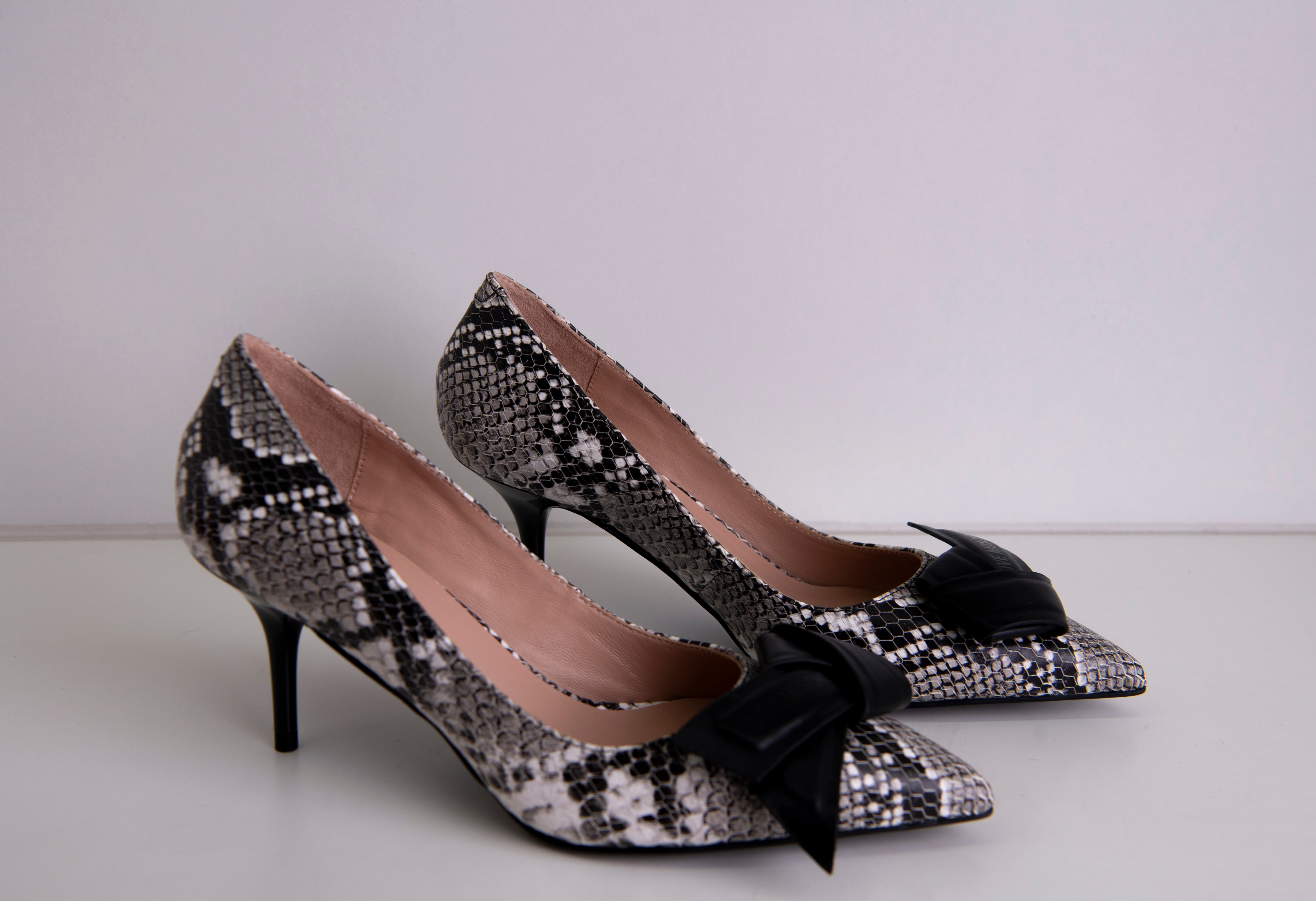 SAPATOS MOSCHINO