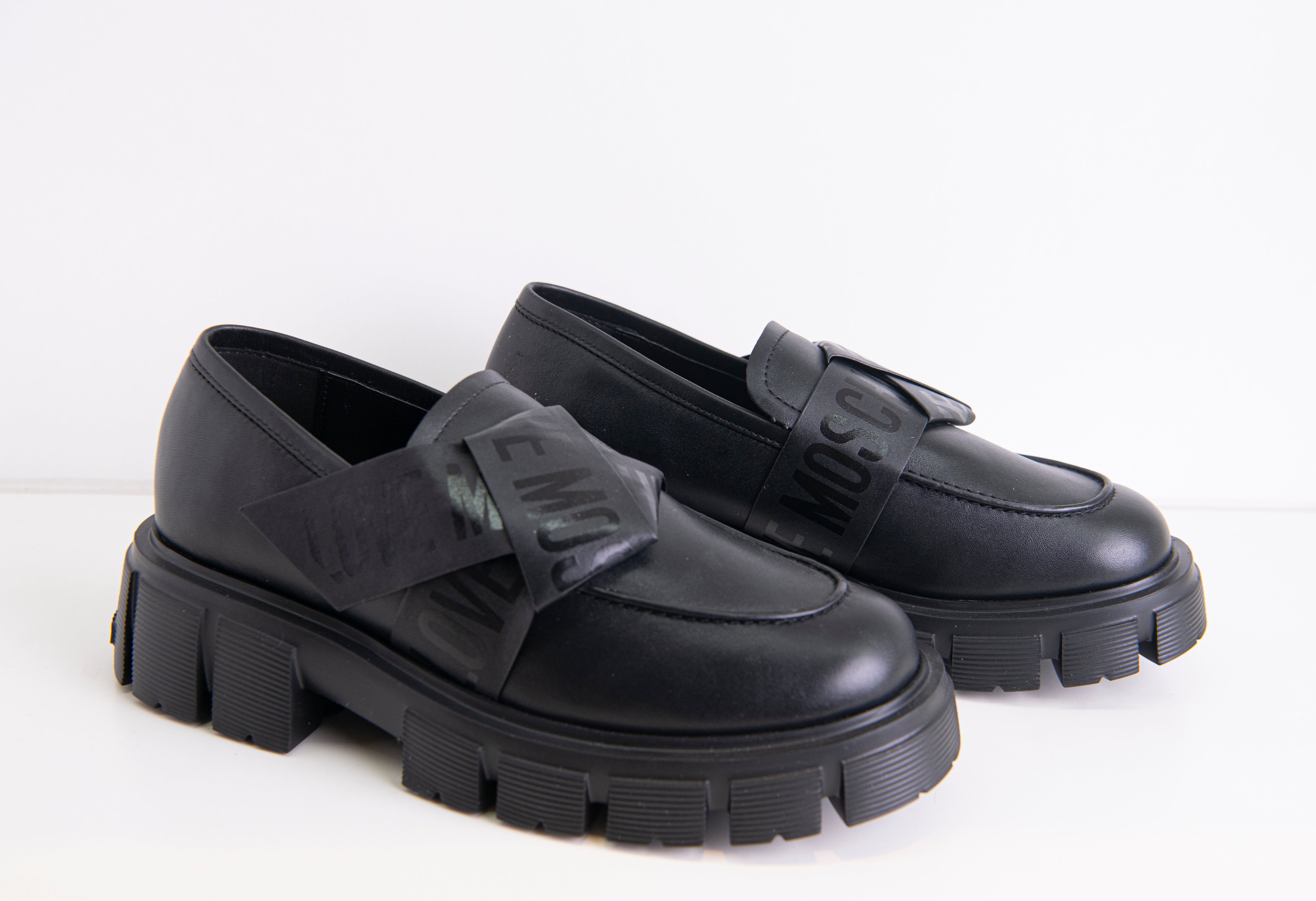 SAPATOS MOSCHINO