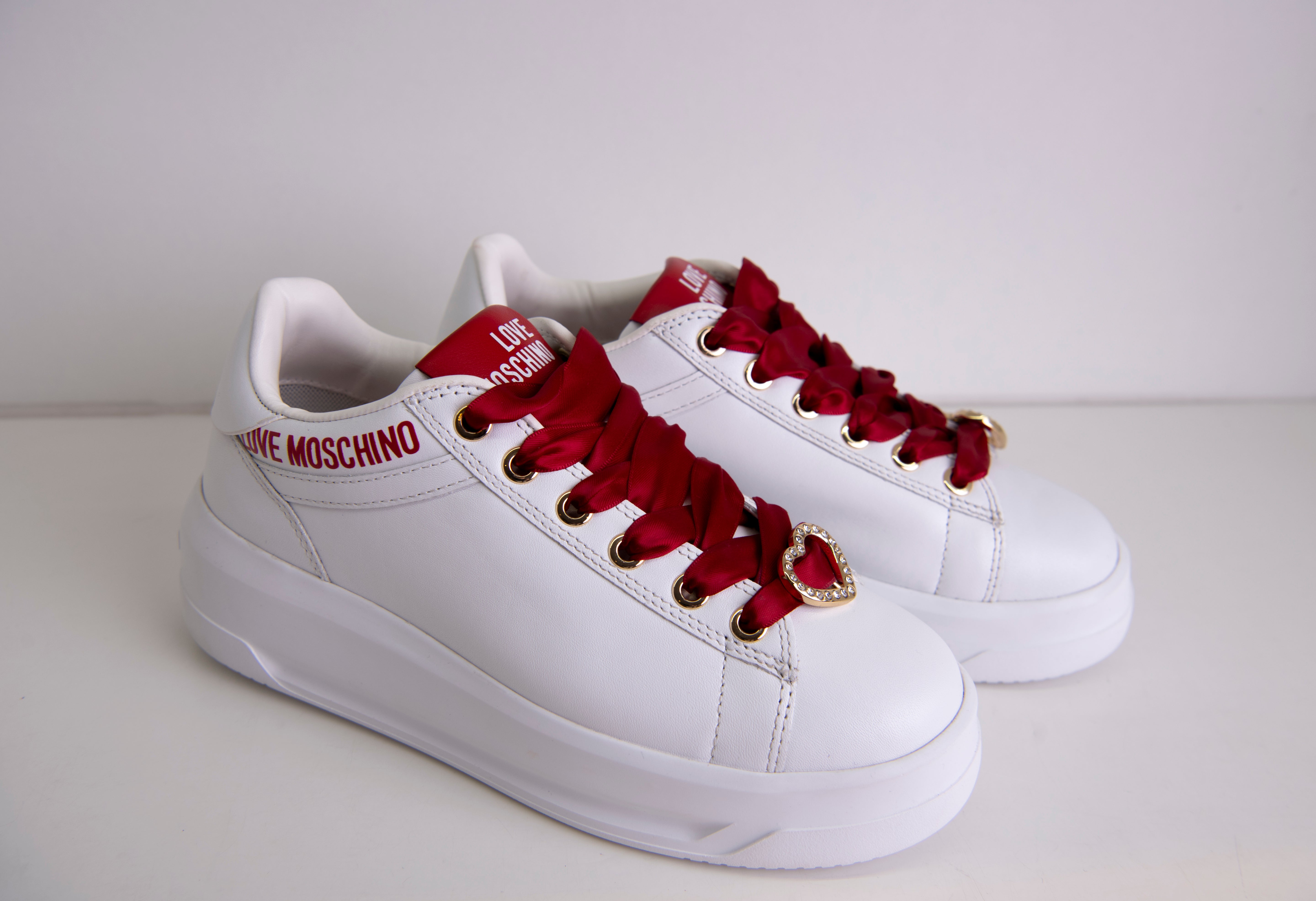 SAPATILHAS MOSCHINO