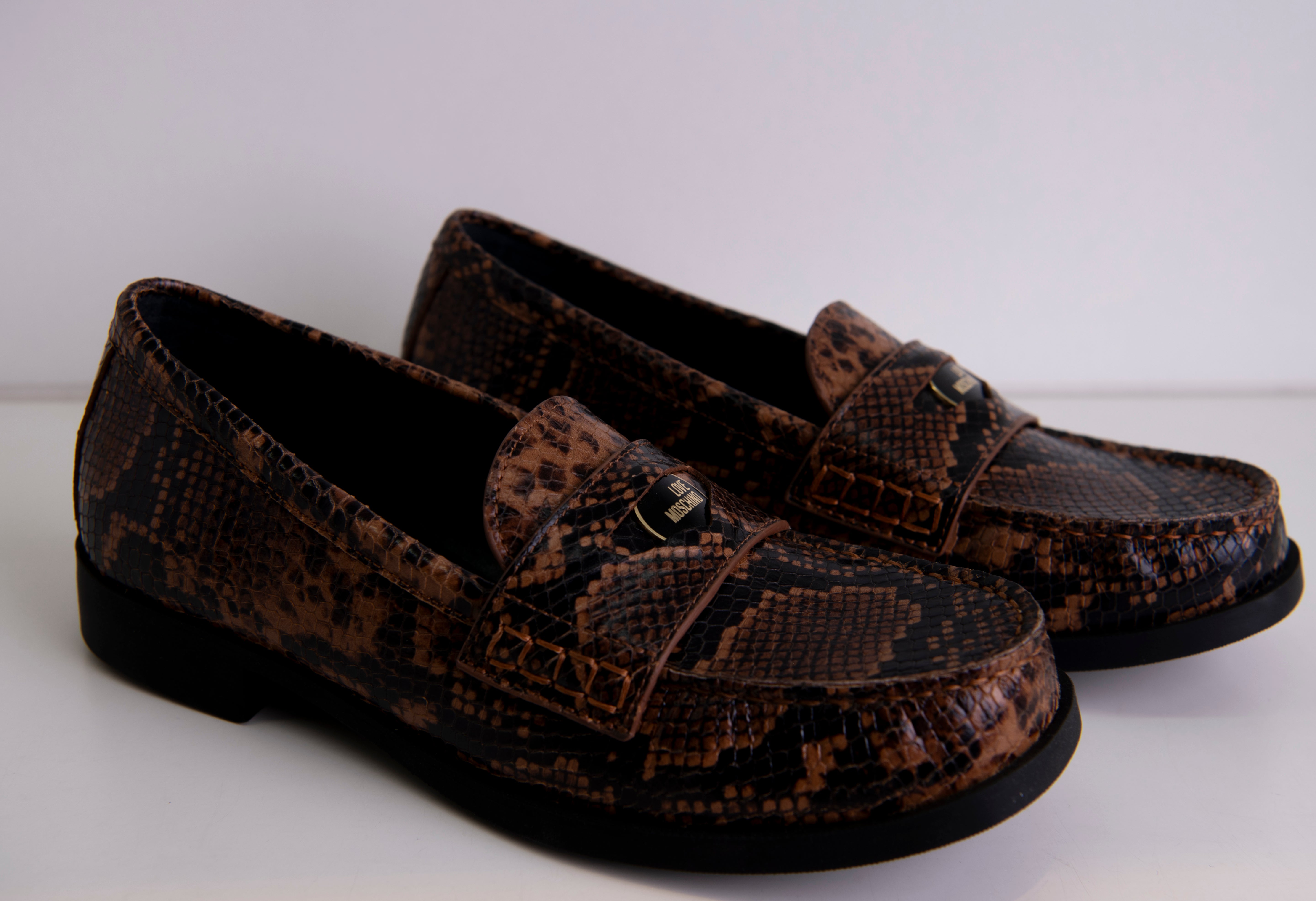 SAPATOS MOSCHINO