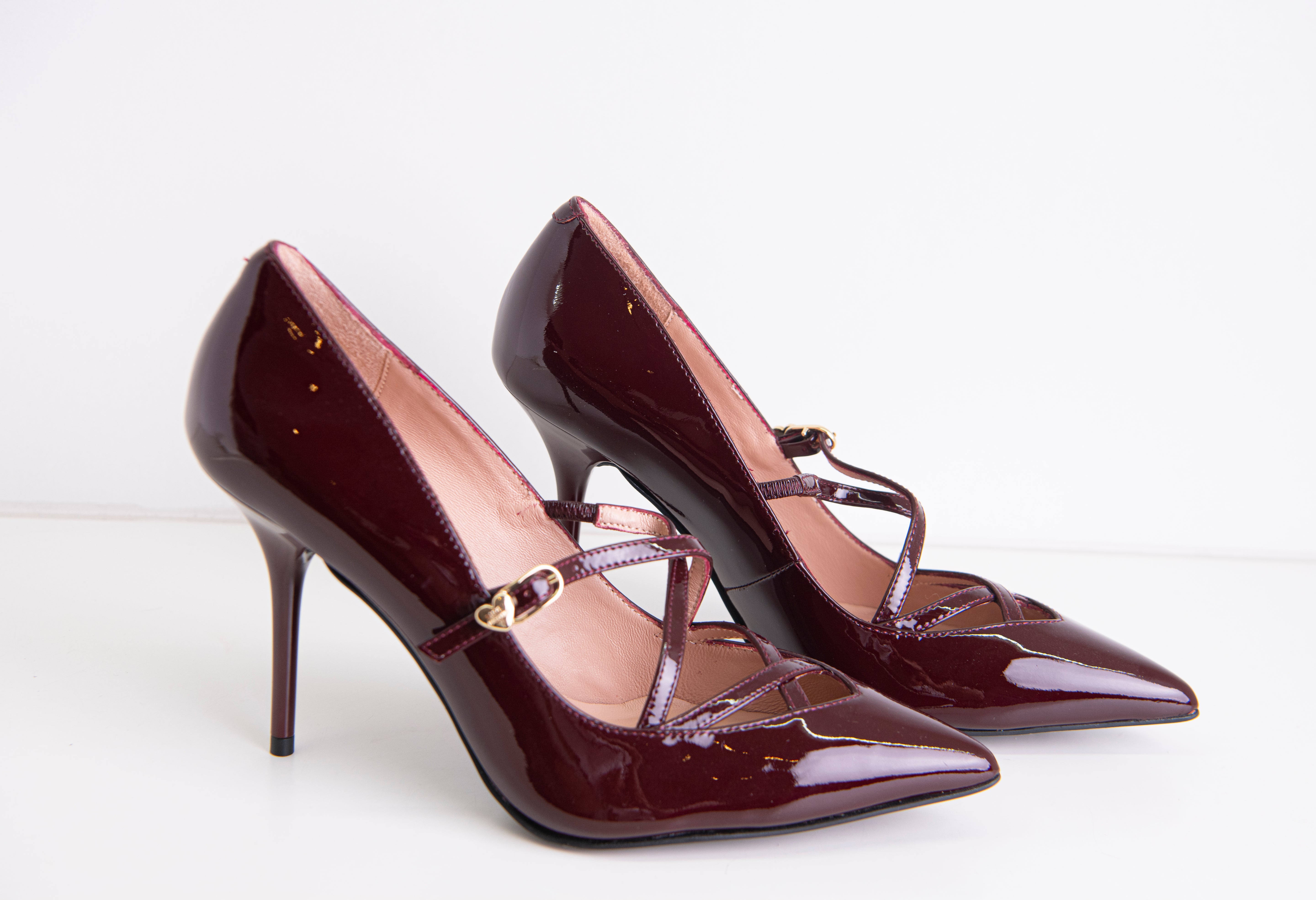 SAPATOS MOSCHINO