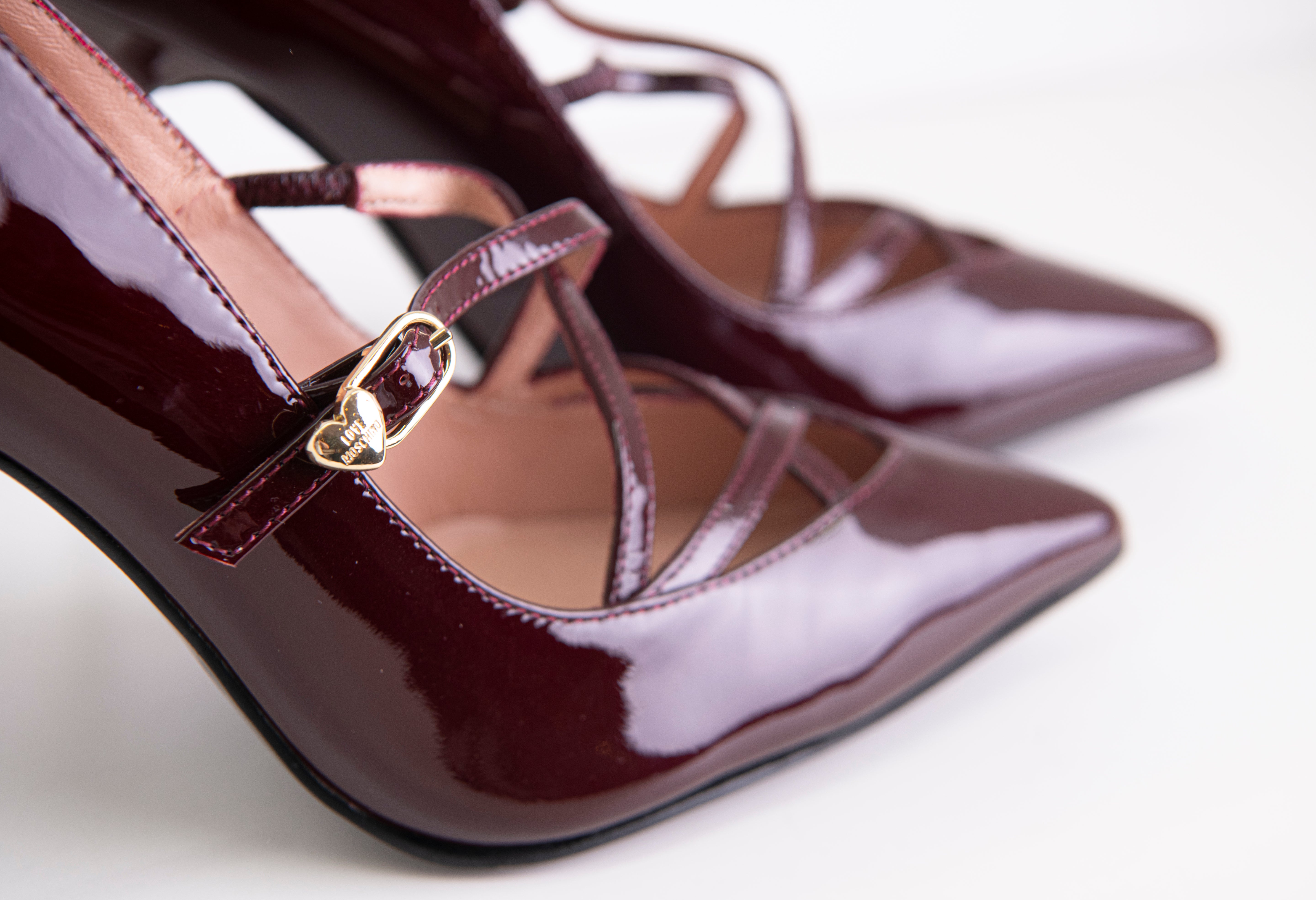 SAPATOS MOSCHINO