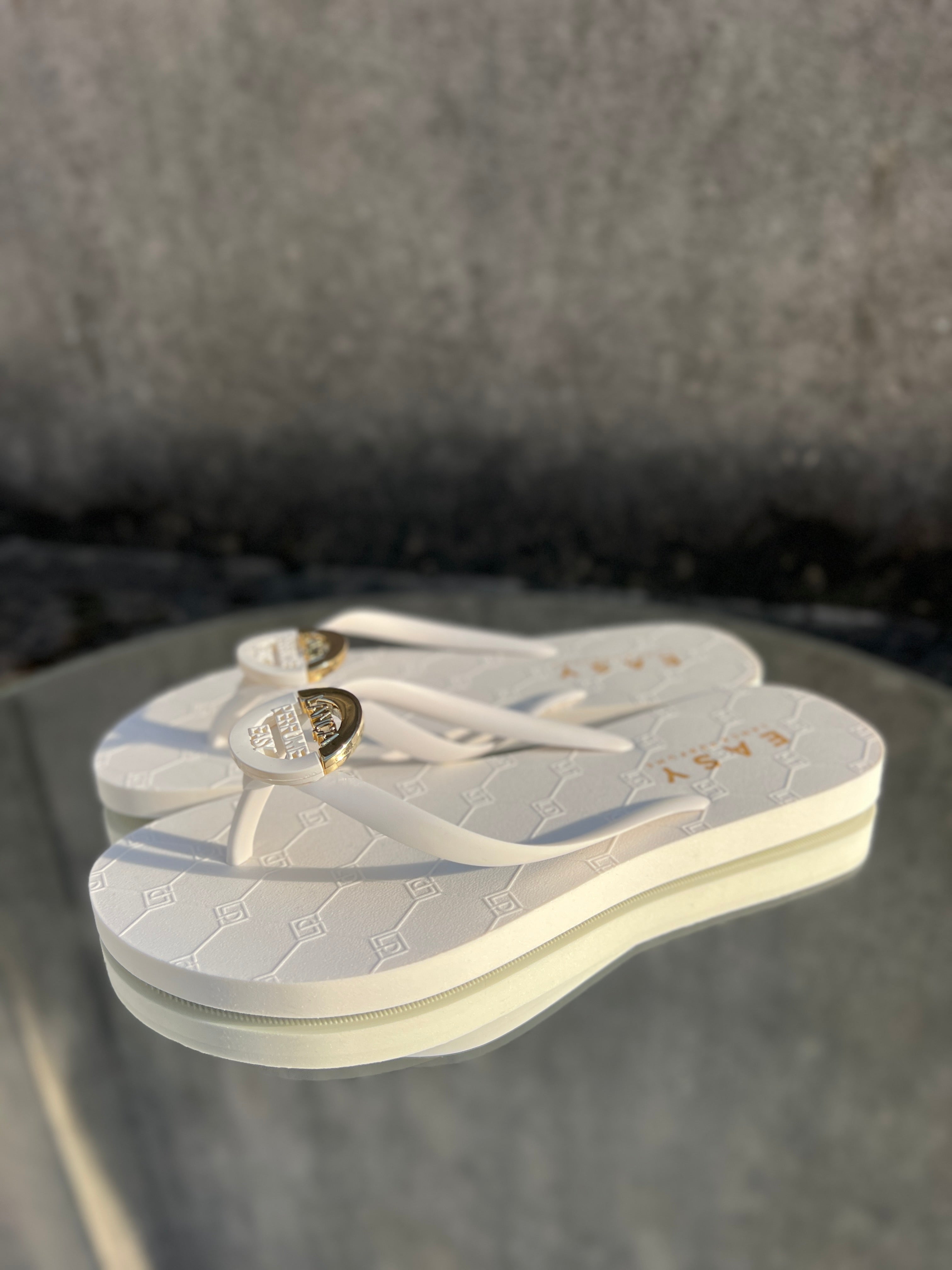 CHINELO LANÇA PERFUME