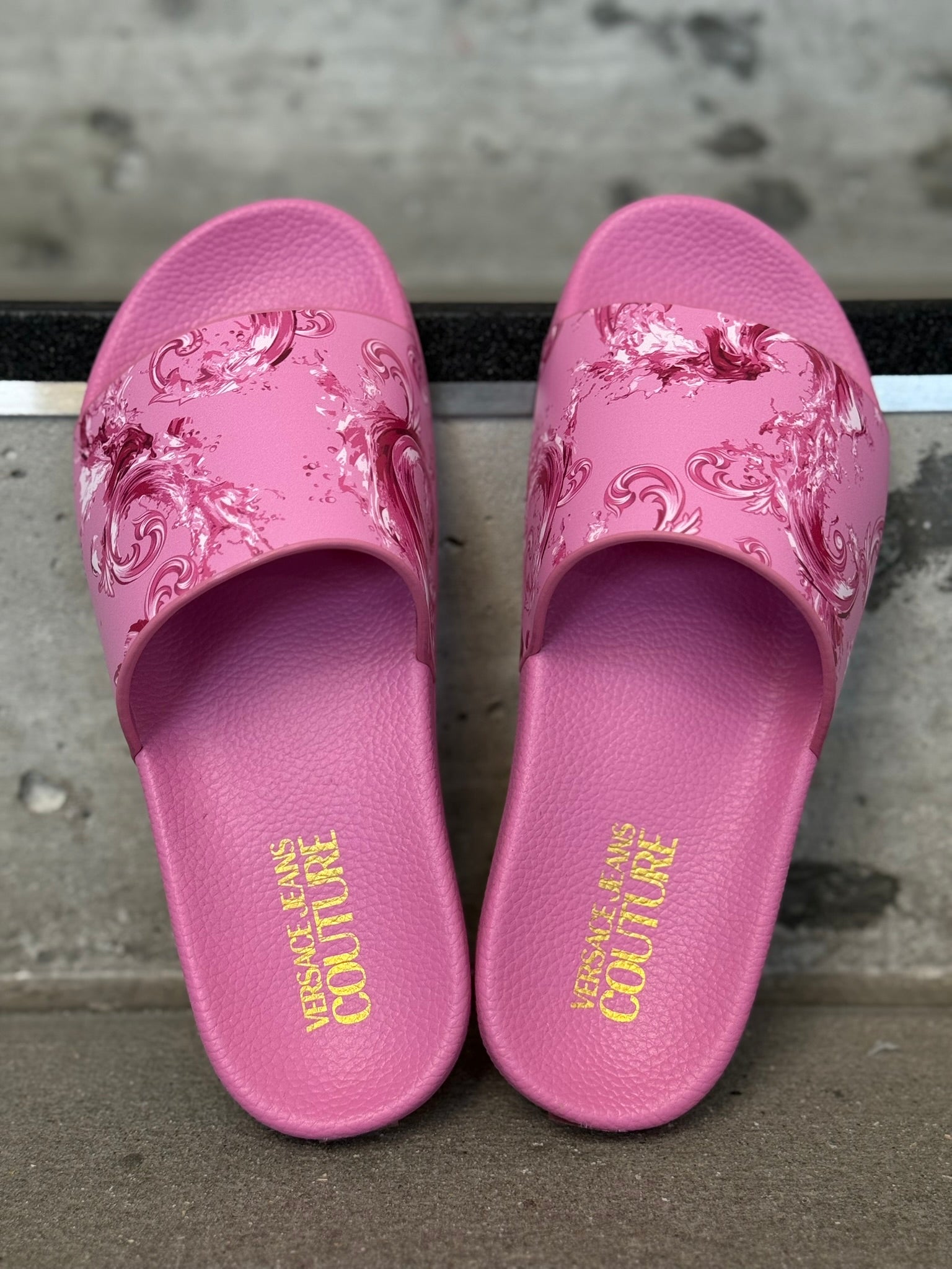 CHINELOS VERSACE JEANS