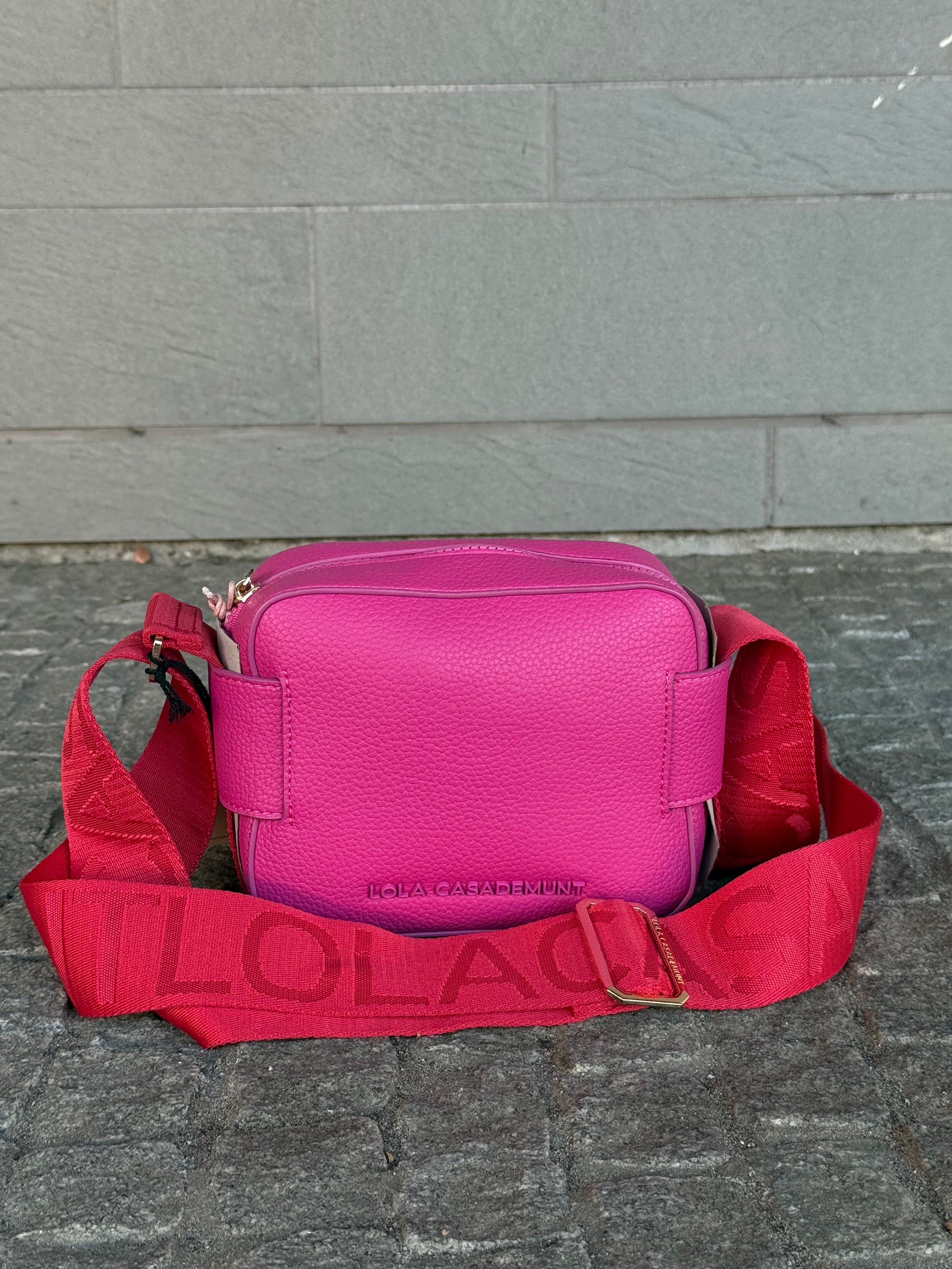Contrast Strap Nylon Crossbody