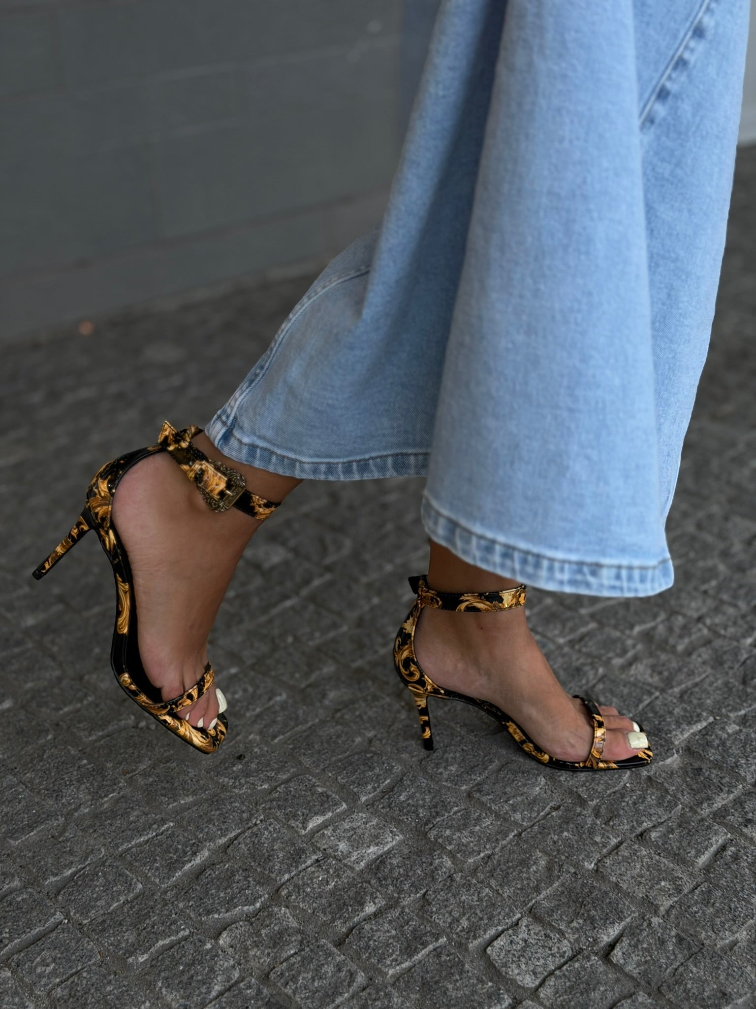 SANDALIAS VERSACE