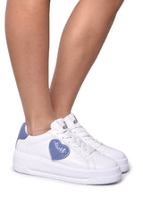 SNEAKERS LOVE MOSCHINO