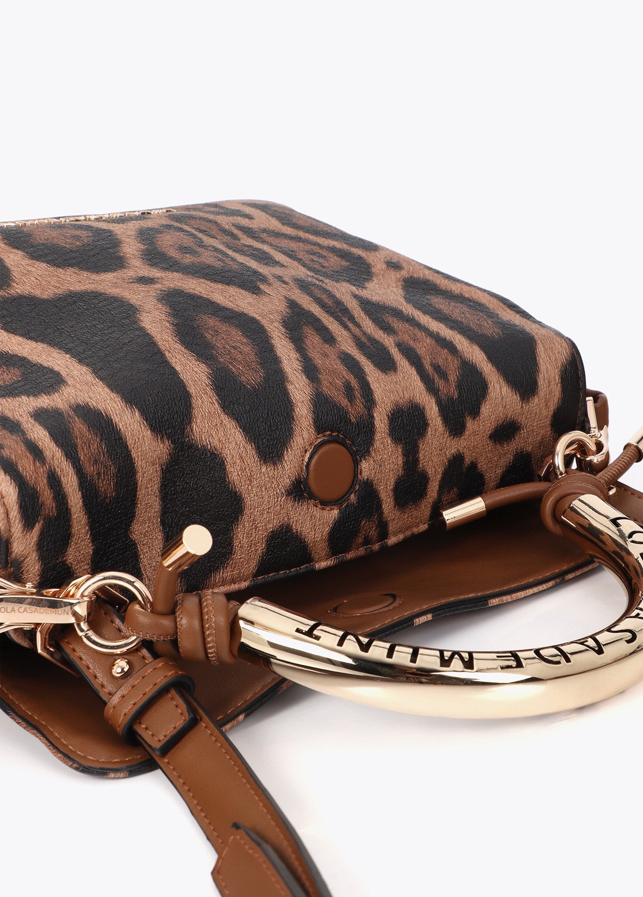1981 medium leather effect shoulder bag