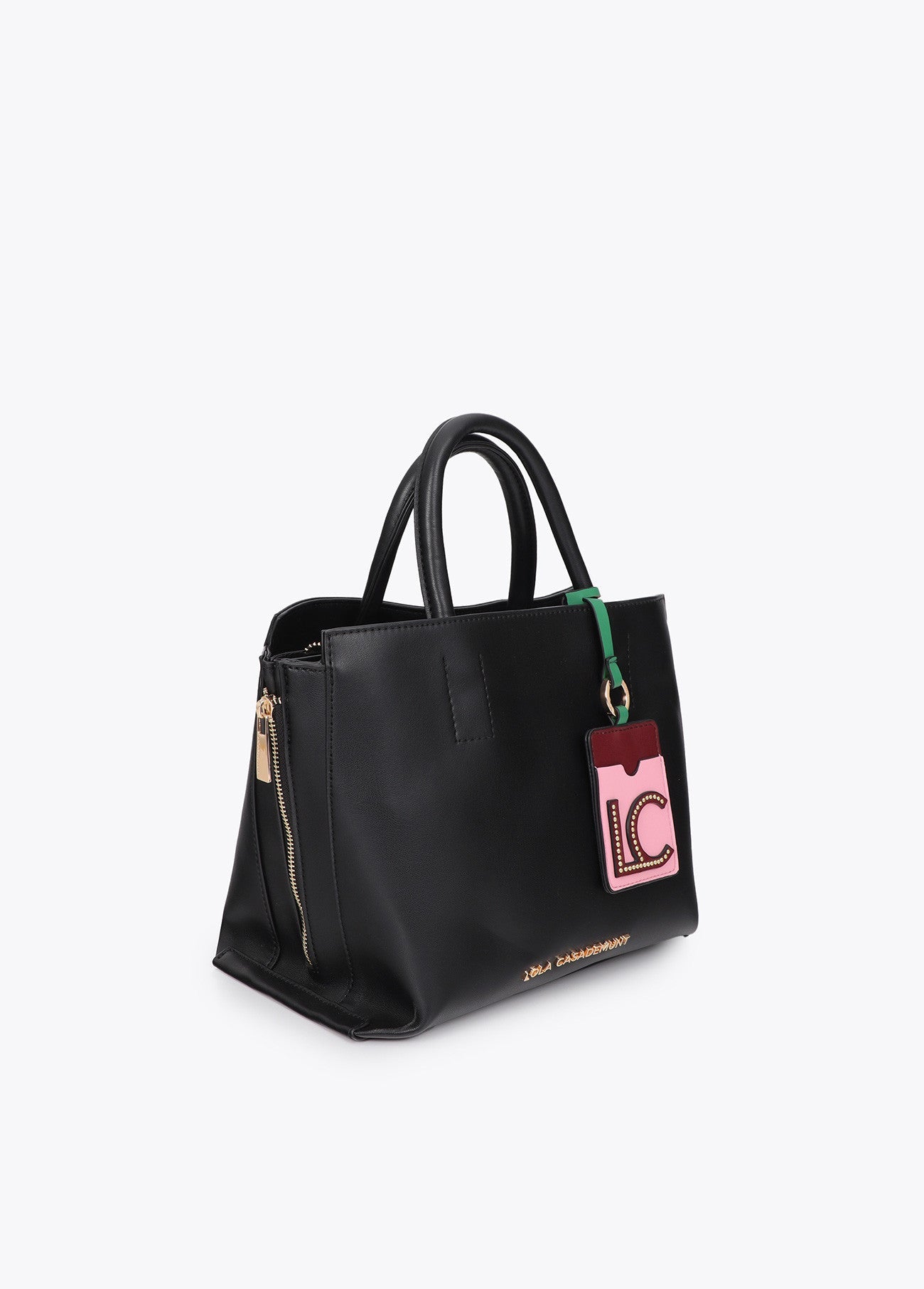 Leather-effect shopper with contrasting pendant