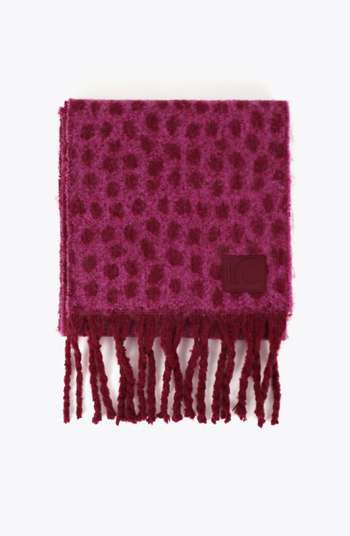 Basic scarf with gradient fringe detail