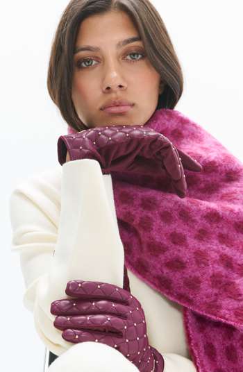 Padded leather-effect gloves with mini studs