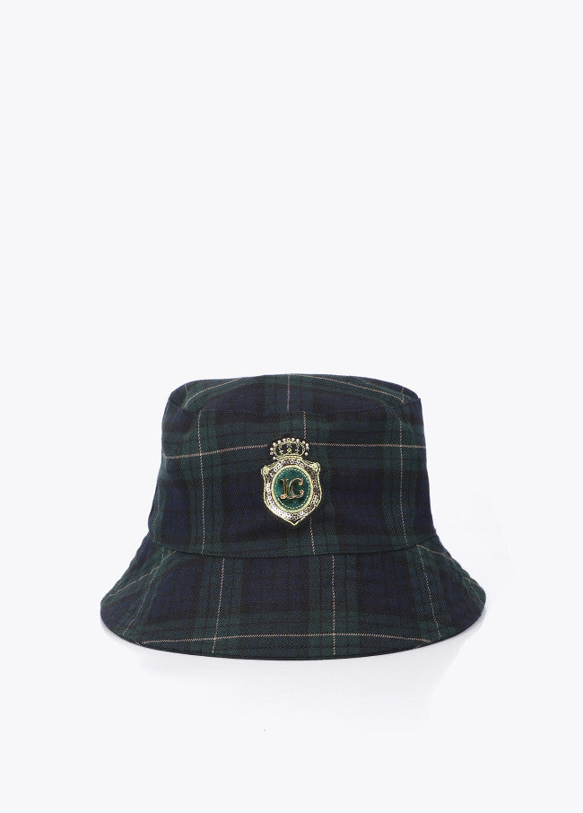 Bucket hat in tartan print fabric with shield detail