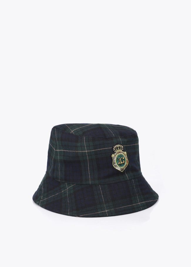 Bucket hat in tartan print fabric with shield detail
