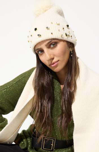 Knitted hat with pearls and crystals