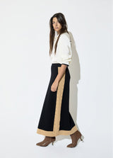 Contrast side midi skirt