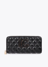 Padded wallet with double stitching and tubular puller
