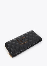 Padded wallet with double stitching and tubular puller