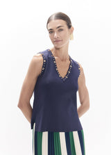 Round and square studded top