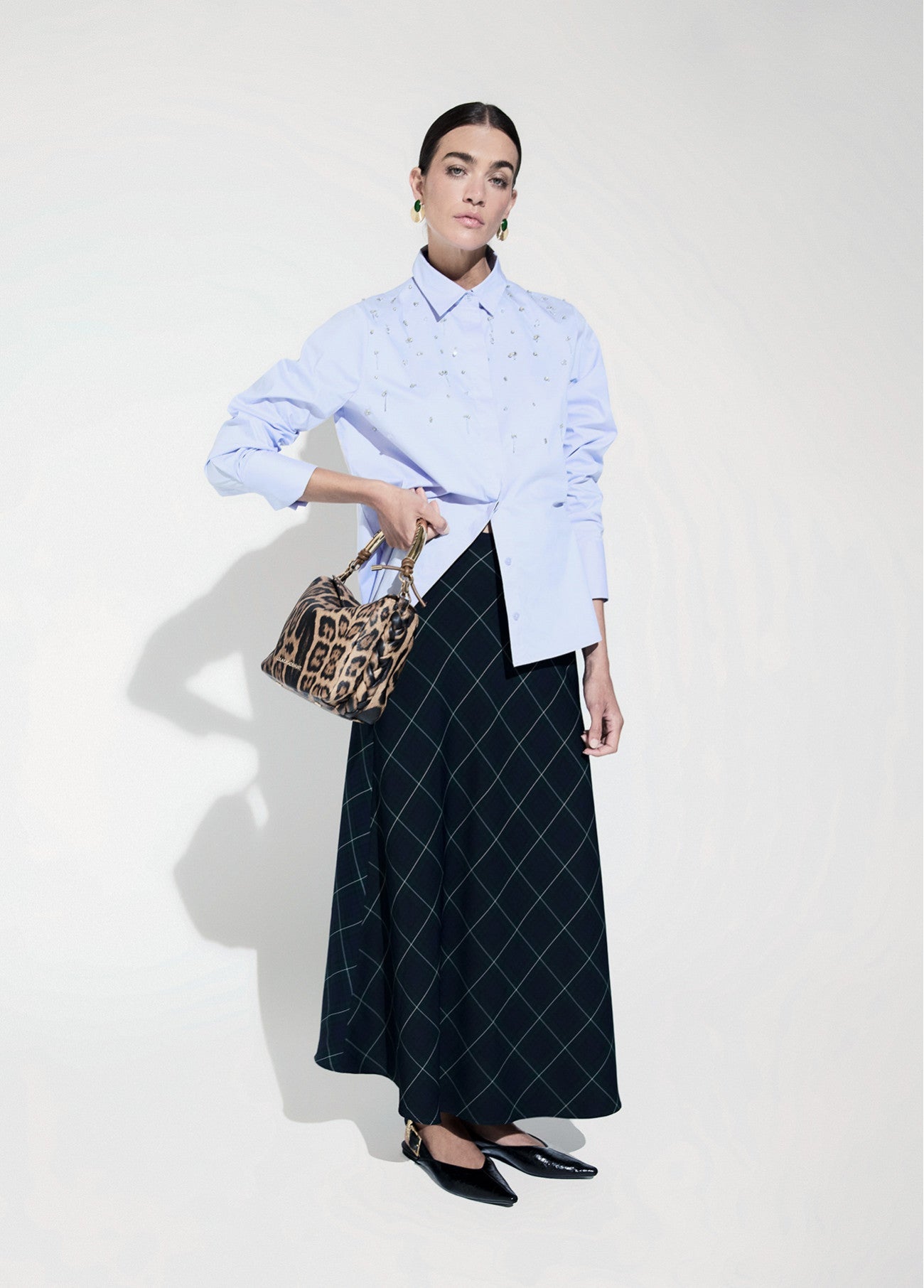 Poplin shirt with rhinestone detail all over